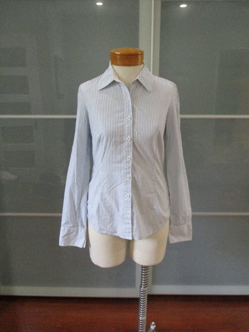 Lilly Pulitzer Blue / White Long Sleeve Striped Button Down Shirt